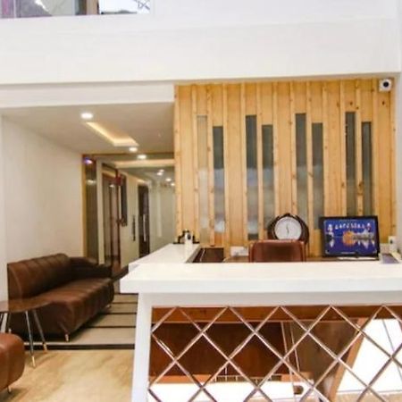 Prism Grand Hotel Zirakpur Luaran gambar