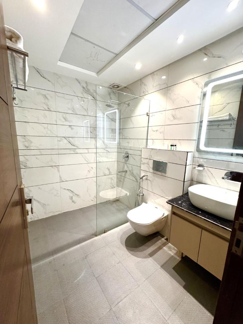 Prism Grand Hotel Zirakpur Luaran gambar